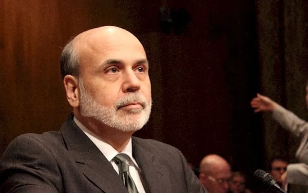 Fmr. Fed Chairman Bernanke Embarrasses Himself Talking About Bitcoin